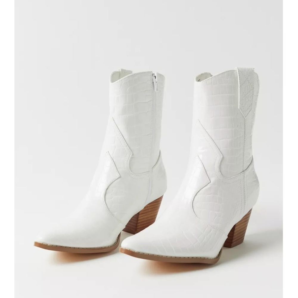 Anthropologie Matisse Bambi Ankle Boots Western Croc Size 8.5